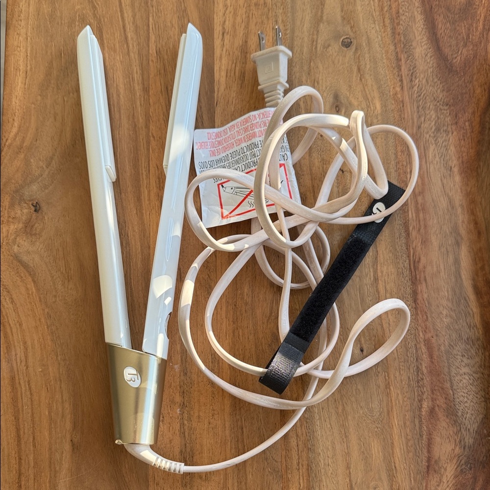 T3 Hair Straightener